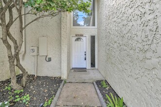 12311 Glenview Dr in Montgomery, TX - Foto de edificio - Building Photo