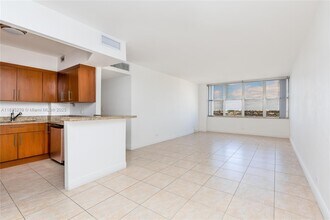 7441 Wayne Ave in Miami, FL - Building Photo - Building Photo