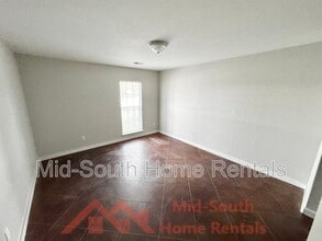401 Bruce St in Senatobia, MS - Building Photo - Building Photo