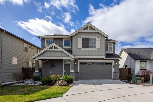 3760 SW Badger Ct in Redmond, OR - Building Photo - Building Photo