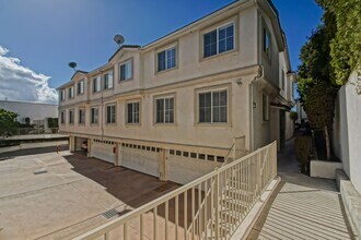 630 Meyer Ln in Redondo Beach, CA - Building Photo - Building Photo