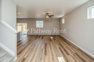 17963 E 94th Pl in Commerce City, CO - Building Photo - Building Photo