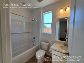 9001 Black Opal Cir in Roseville, CA - Building Photo - Building Photo