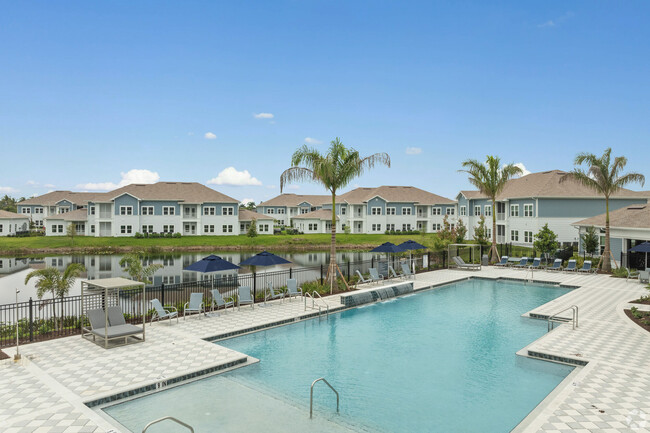 Legends Pointe in Port St. Lucie, FL - Building Photo - Building Photo