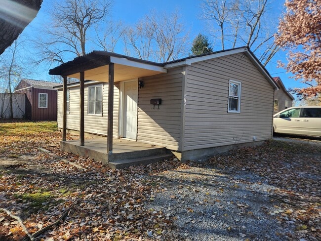629 Maple St in Murphysboro, IL - Building Photo - Building Photo