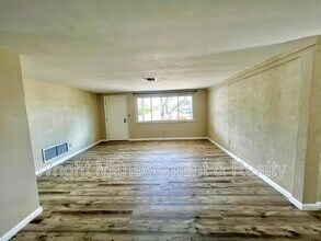 4625 Madison St in New Port Richey, FL - Building Photo - Building Photo