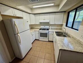 1004 Milford Way in Austin, TX - Building Photo - Building Photo