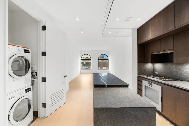 130 William St in New York, NY - Foto de edificio - Building Photo