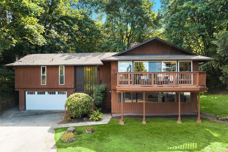 4740 Lakehurst Ln SE in Bellevue, WA - Foto de edificio