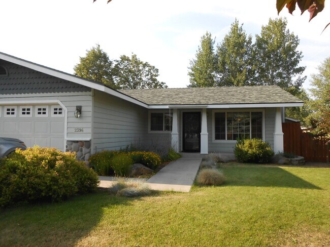 2396 NE Desert Willow Ct in Bend, OR - Building Photo - Building Photo