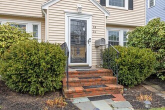 16 Sumner St in Newton, MA - Building Photo - Building Photo