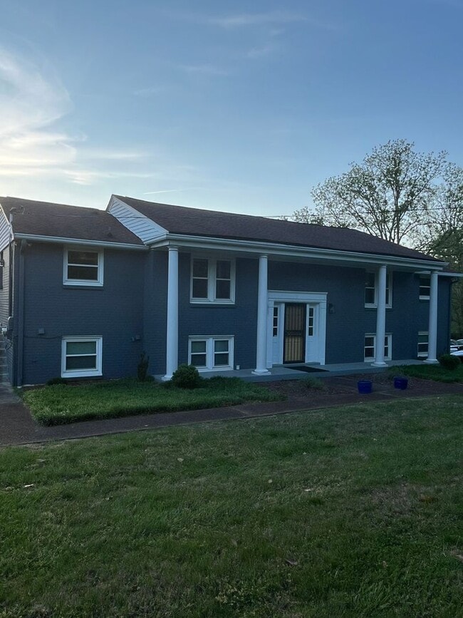 property at 951 Windrowe Dr