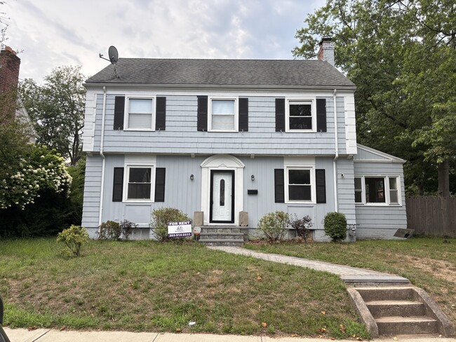 property at 170 Bellevue Rd