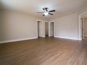 807 King Arthur Dr in Gastonia, NC - Building Photo - Building Photo