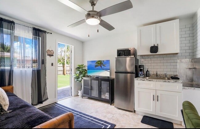 property at 919 NW 13th St