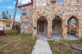1116 Upton Ct S in St. Petersburg, FL - Building Photo - Building Photo