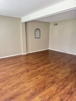 251 Quail Run Rd in Venetia, PA - Building Photo