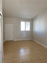 1536 SE 25th St in Homestead, FL - Building Photo - Building Photo