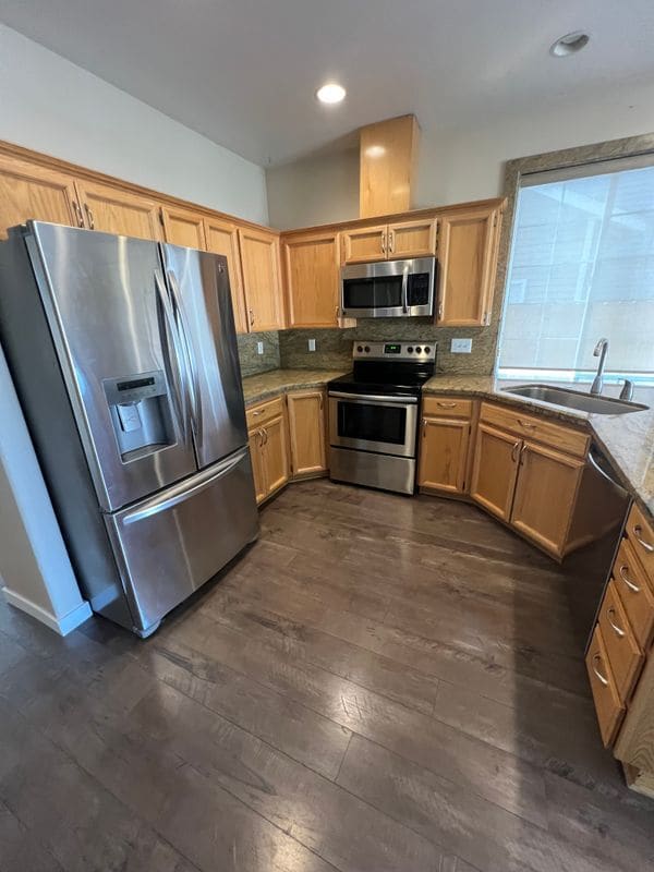 4408 Appaloosa Ct in Pasco, WA - Foto de edificio - Building Photo