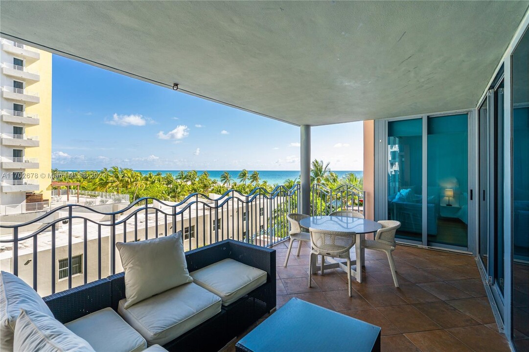 1500 Ocean Dr in Miami Beach, FL - Building Photo