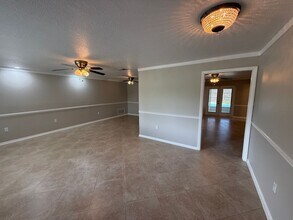 611 Green Briar Blvd in Altamonte Springs, FL - Foto de edificio - Building Photo