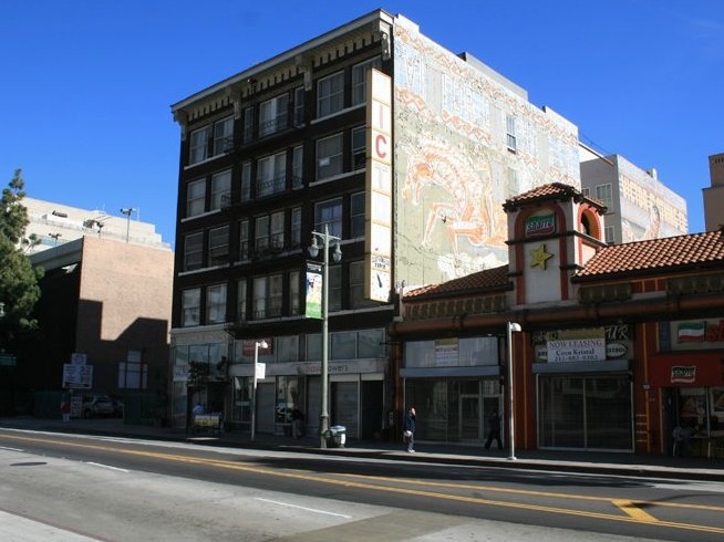 Victor Clothing Apartments in Los Angeles, CA - Foto de edificio