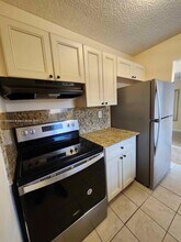 365 NE 125th St-Unit -412 in North Miami, FL - Building Photo - Building Photo