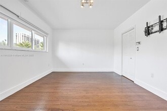 1481 NE 104th St in Miami Shores, FL - Building Photo - Building Photo