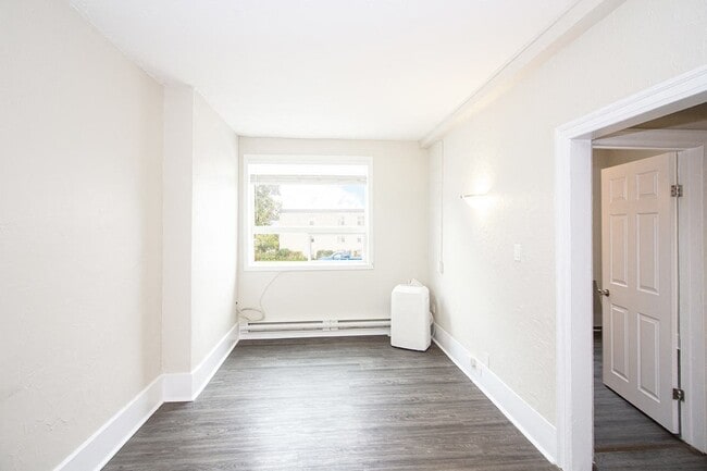 309 Enfield Apartment