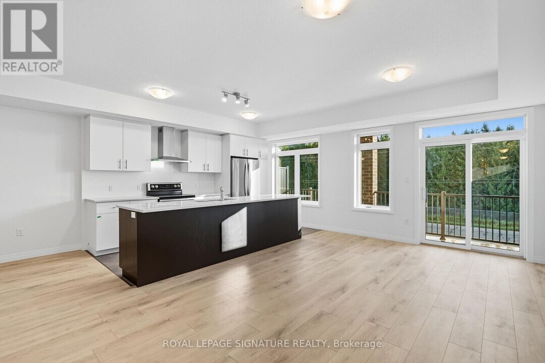 56 Thatcher Dr in Guelph, ON - Building Photo