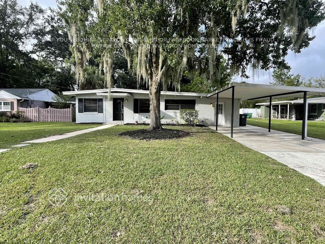 property at 1821 Carrigan Ave