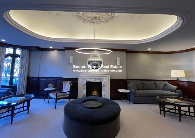 390 Commonwealth Ave, Unit 2 in Boston, MA - Building Photo - Building Photo