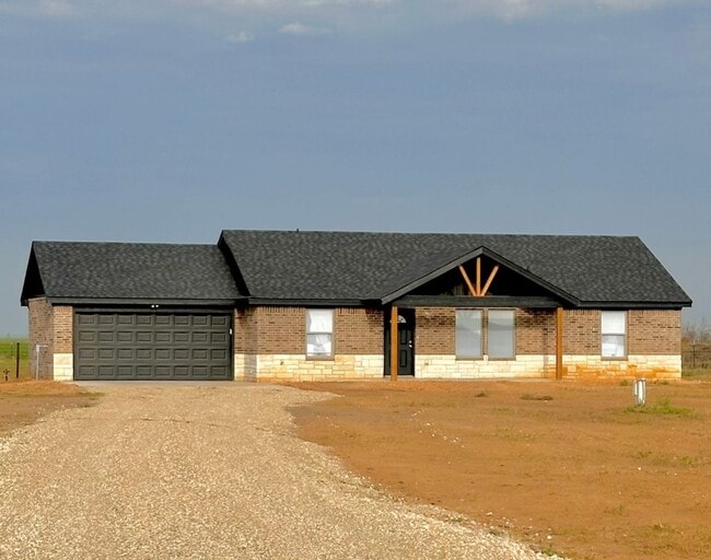 116 F M 789 in Slaton, TX - Foto de edificio - Building Photo