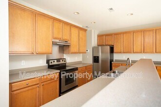 7144 Great Laurel Dr in Raleigh, NC - Building Photo - Building Photo