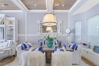 510 2nd St S in Naples, FL - Building Photo - Building Photo