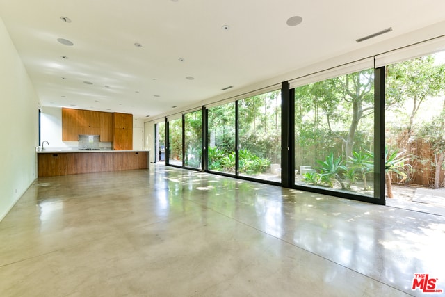 848 Milwood Ave in Los Angeles, CA - Building Photo - Building Photo
