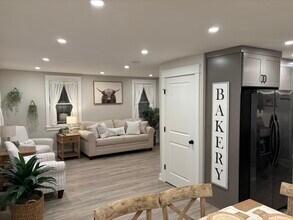 36 W Main St in Hershey, PA - Building Photo - Building Photo