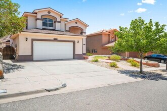 6384 Franklin Gate Dr in El Paso, TX - Building Photo - Building Photo
