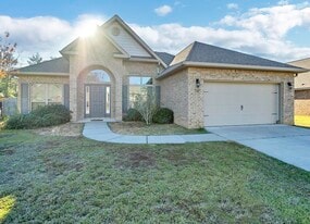 3589 Autumn Woods Dr in Crestview, FL - Building Photo