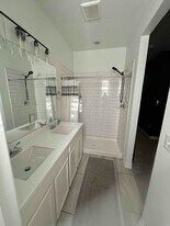 24155 E 41st Ave in Aurora, CO - Building Photo