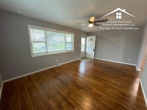 607 Crestwood Dr in Fulton, MO - Building Photo - Building Photo
