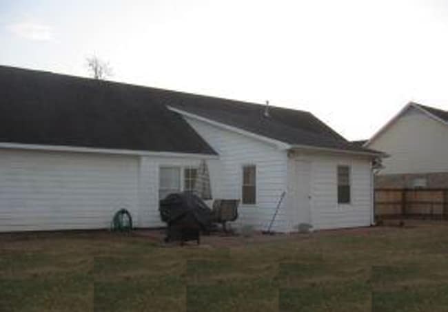 7138 Summerlin Dr in Fayetteville, NC - Building Photo - Building Photo