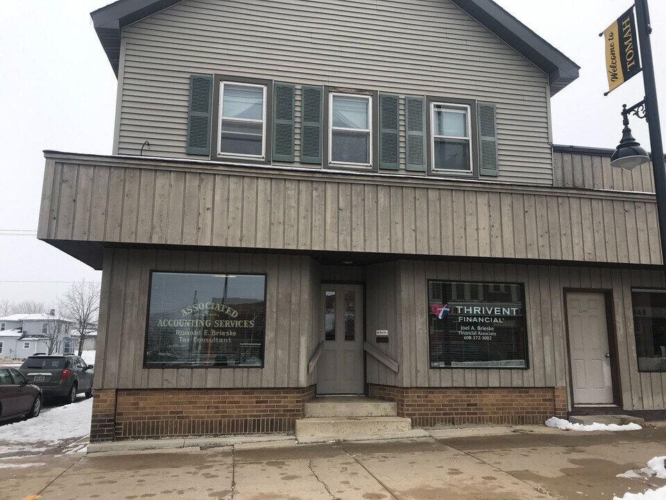 1200 Superior Ave in Tomah, WI - Building Photo