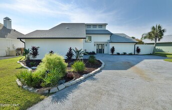 413 Wahoo Rd in Panama City Beach, FL - Building Photo - Building Photo