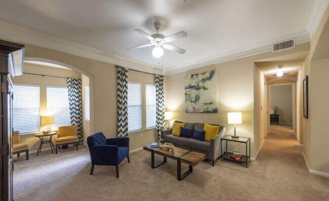 property at 11881 Gulf Pointe Dr