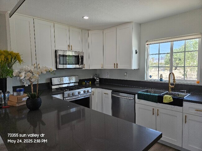 73355 Sun Valley Dr in Twentynine Palms, CA - Building Photo - Building Photo