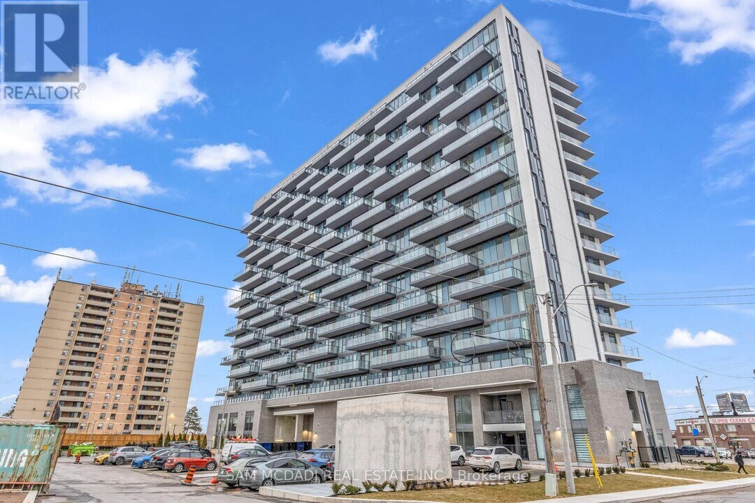 2782 Barton St E in Hamilton, ON - Building Photo