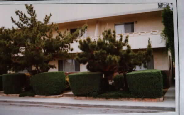 2230 Gates Ave in Redondo Beach, CA - Building Photo