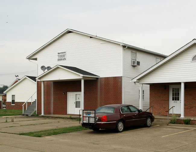 2412 Jefferson Ave in Point Pleasant, WV - Building Photo - Building Photo