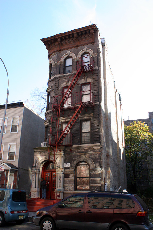 1234 Fulton Ave in Bronx, NY - Foto de edificio - Building Photo